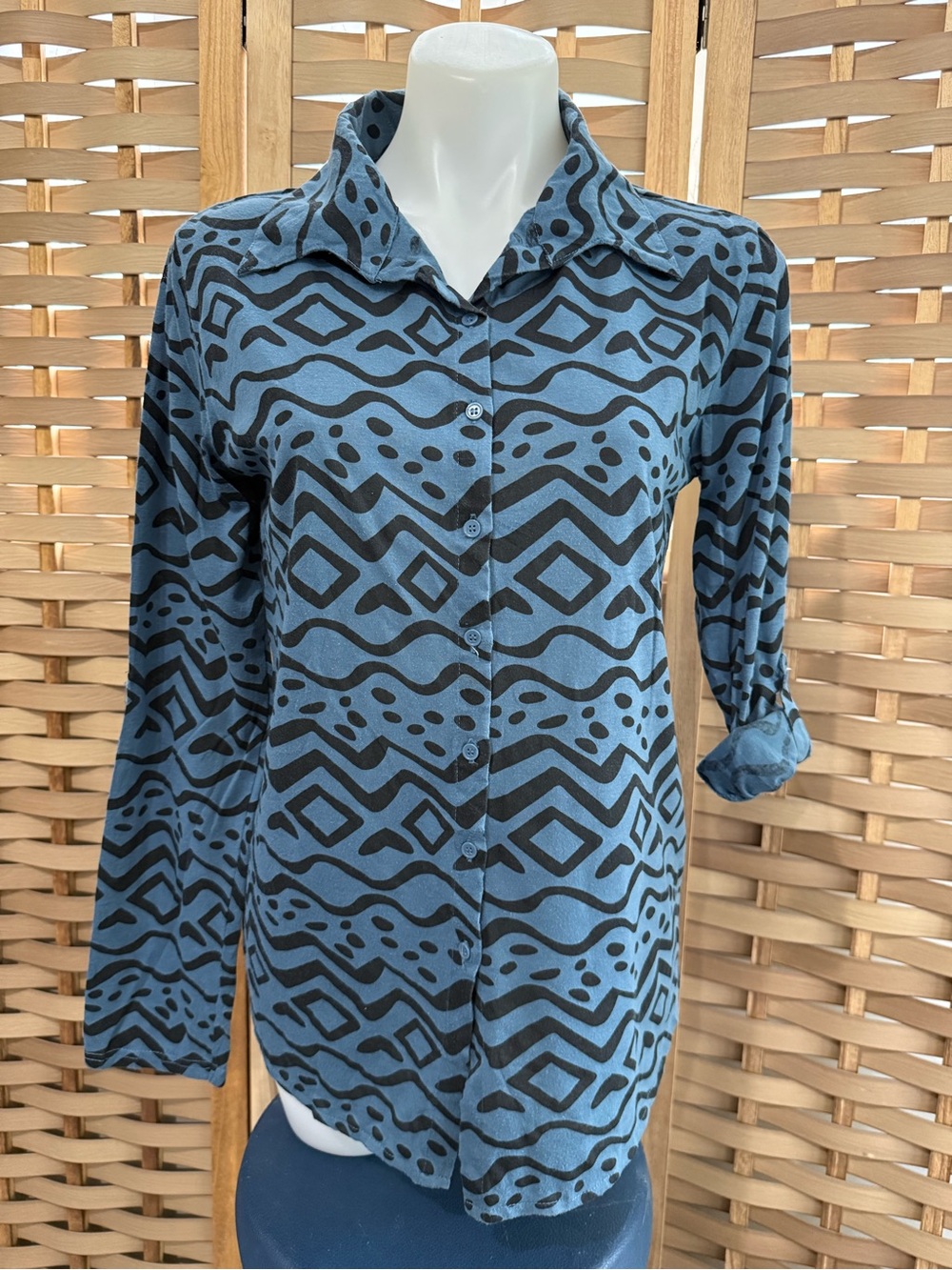 PLEATS COLLECTION Tribal Print Button Down 3/4 Length - Long Sleeve Summer Top